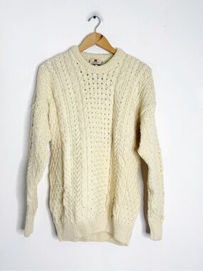 Carraig Donn Irish Fisherman Sweater Wool Cable Knit Cream Medium NWT Vintage